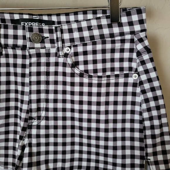 Express Black and White Gingham Plaid High Rise Shortie - Picture 5 of 15